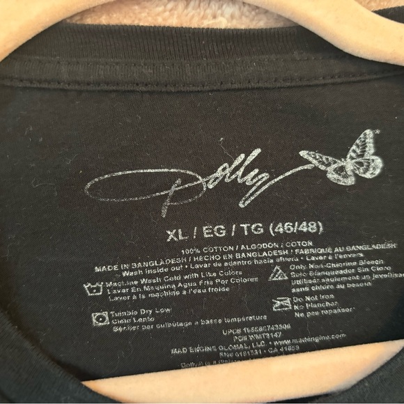 Black Dolly Parton Graphic T-Shirt - Picture 3 of 4